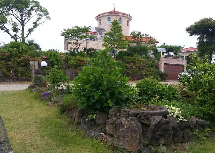 Jeju Myung House